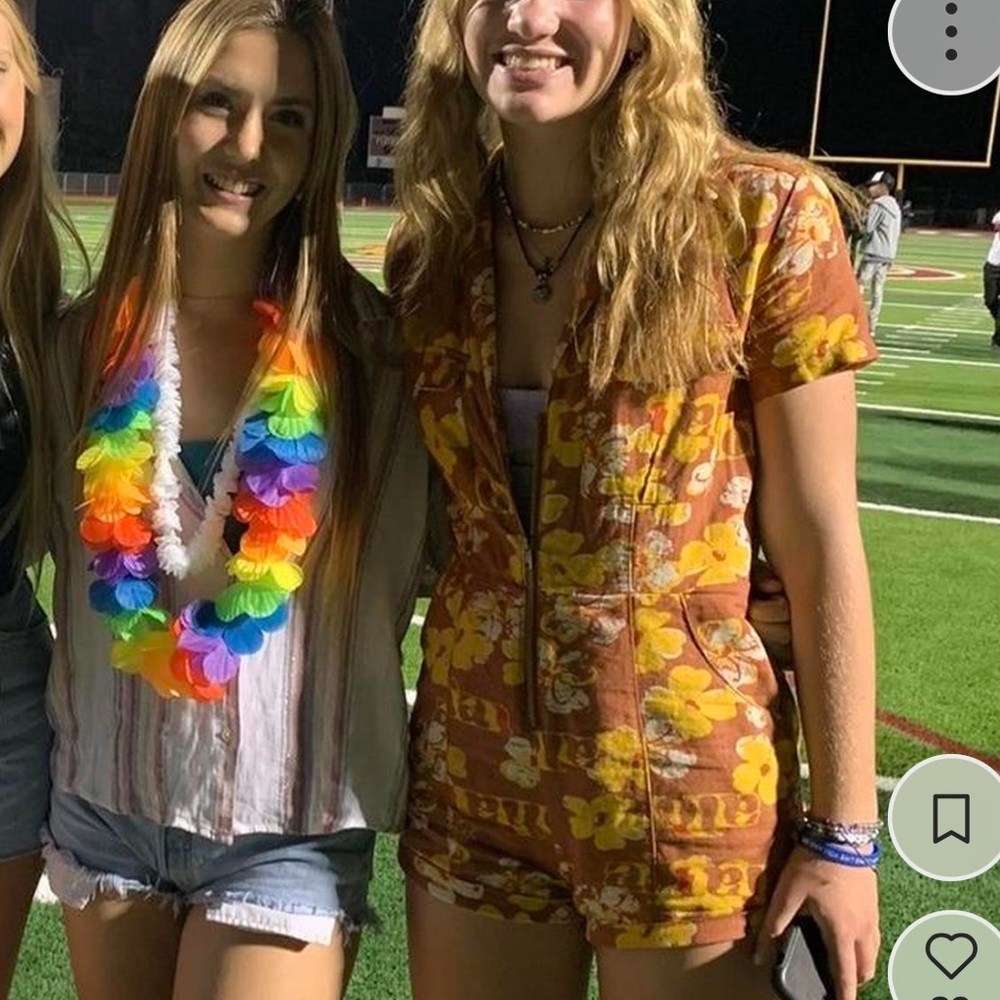 Urban outfitters Hawaiian themed romper NWT - Picture 2 of 2